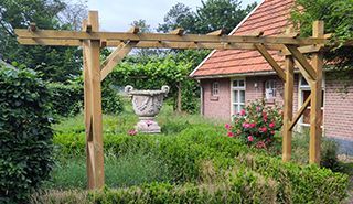 Houten pergola maken